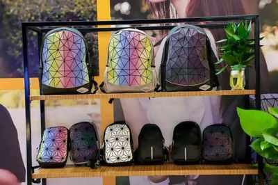 寧波 從制造名城到時(shí)尚“引潮者”的箱包銷售之路